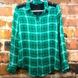 A Byer Green/black Plaid Long Sleeve Button Top